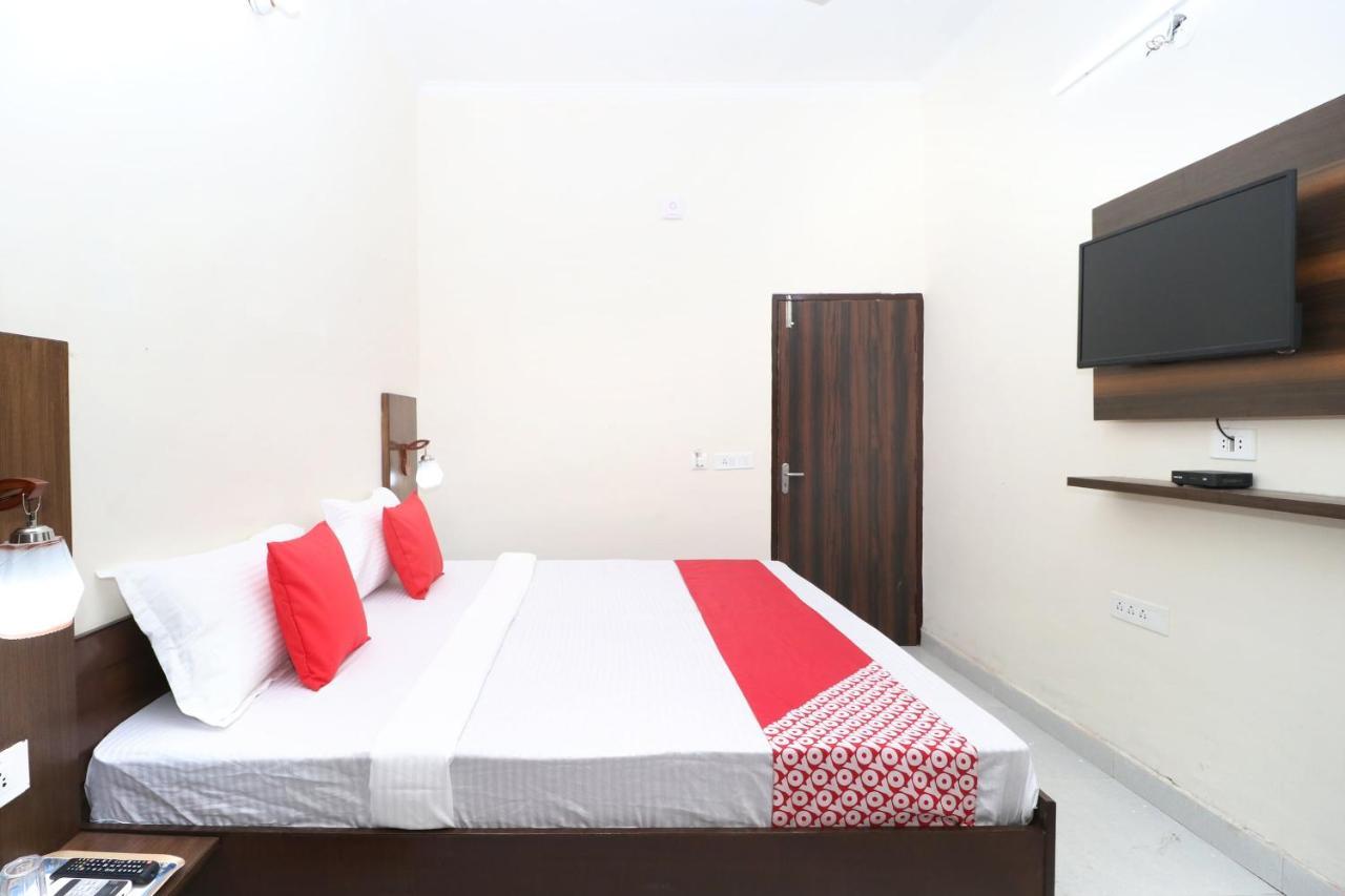 Oyo 24122 Hotel Sharnam Kharar Exterior photo