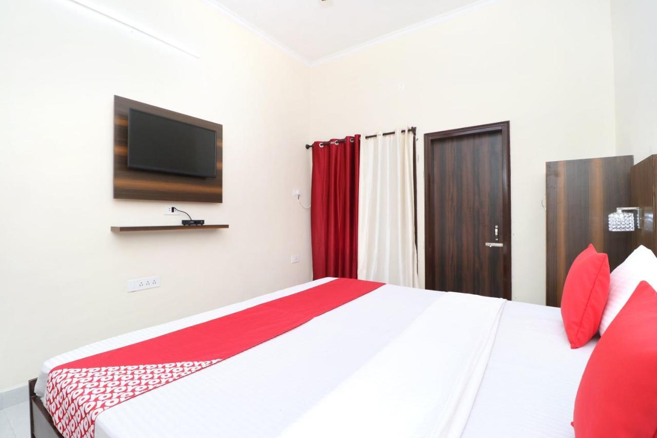 Oyo 24122 Hotel Sharnam Kharar Exterior photo